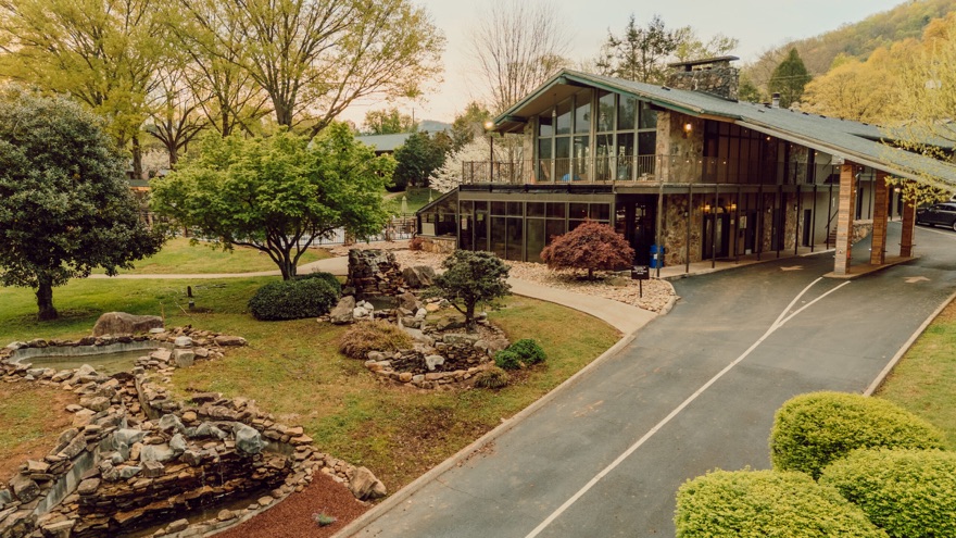 Tremont Lodge & Resort